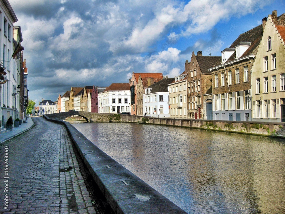 Obraz premium Strolling in Bruges