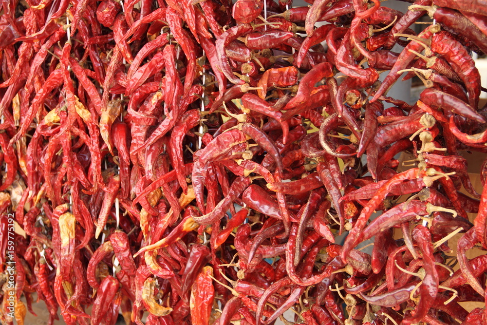 Naklejka premium Chillischoten getrocknet
