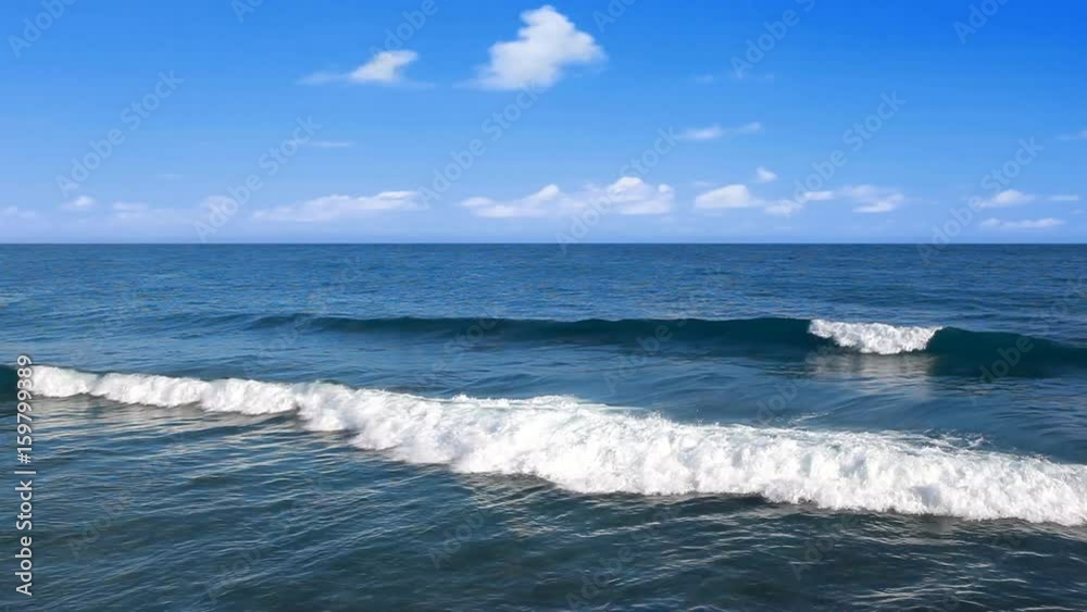 Ocean waves on sunny day Ocean waves on sunny day