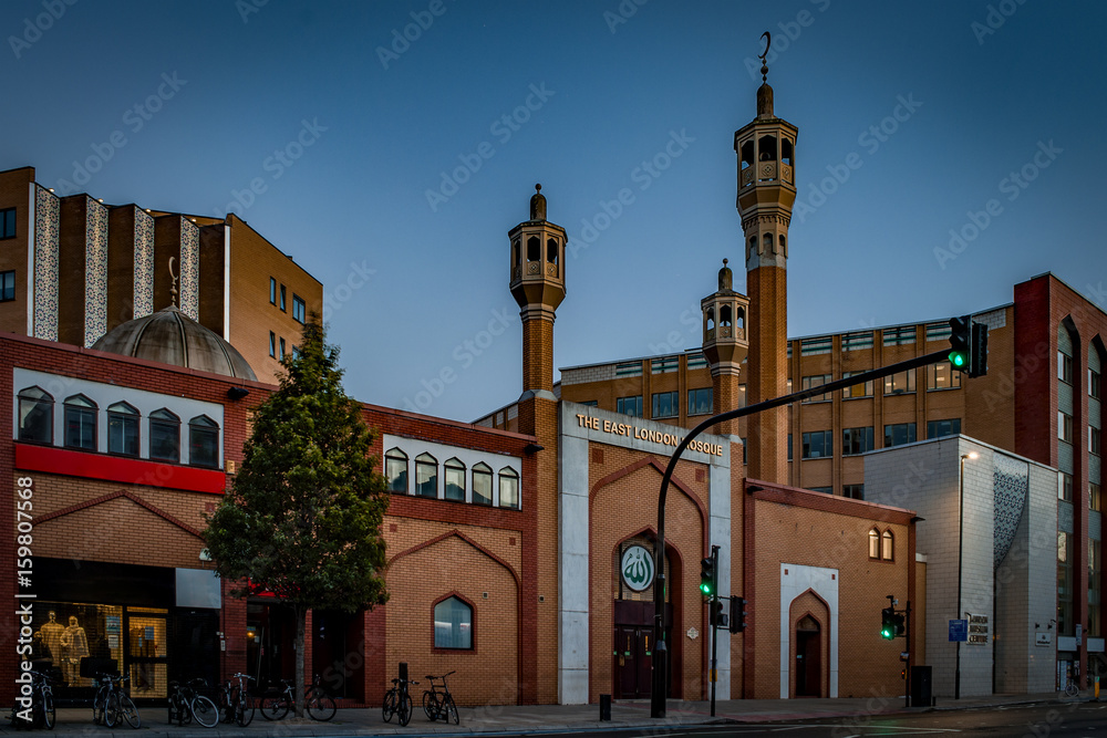 The East London Mosque and the London Muslim Center just before sunset during the holy month of Ramadan in England, UK