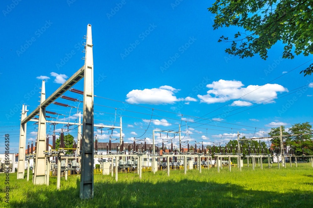 Fototapeta premium Umspannwerk zur Verteilung von elektrischem Strom