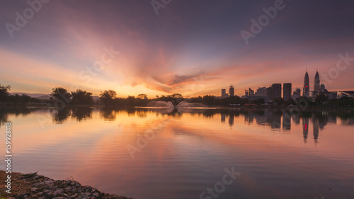 Canvas Print Kuala Lumpur, Malaysia skyline at Titiwangsa Park.