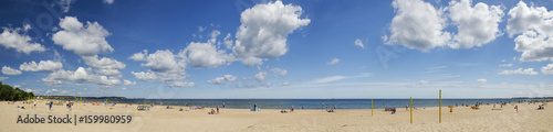 panorama bałtyckiej plaży w gdańsku oliwie, polska