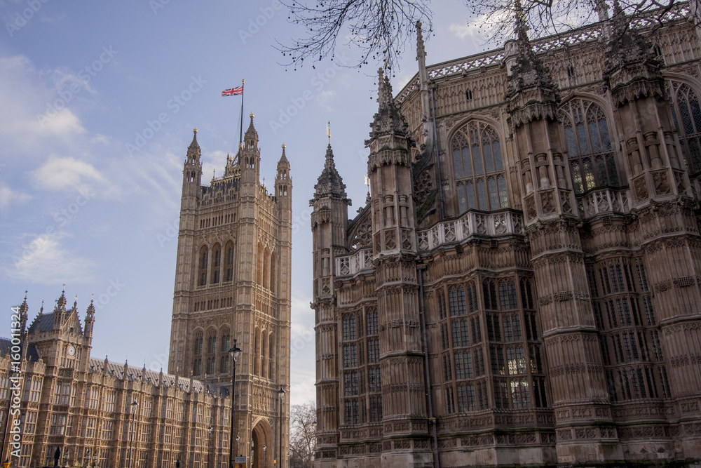 Φωτογραφία Westminster Abbey and the Houses of Parliament in London