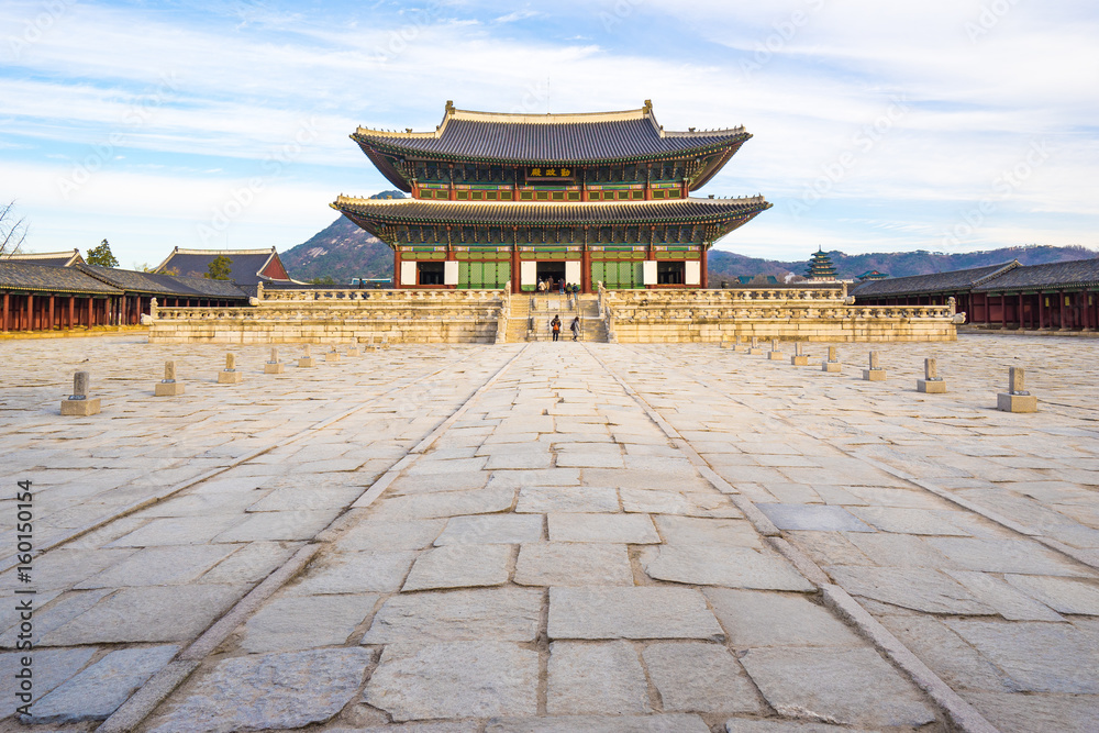 Obraz premium Pałac Gyeongbokgung w Seulu, w Korei Południowej