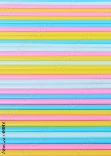 bright colored straws for drinks