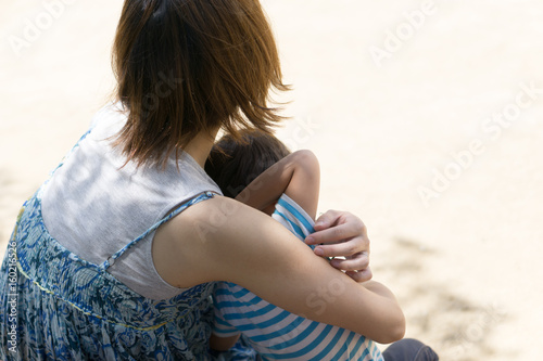 シングルマザーの子育て