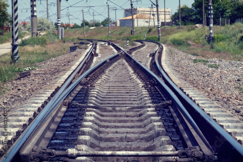 arrow on the rail