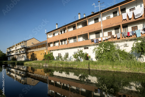Obraz na plátně Naviglio Pavese from Pavia to Milan (Italy)