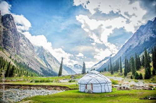 Kyrgyzstan Issik cul mountains photo