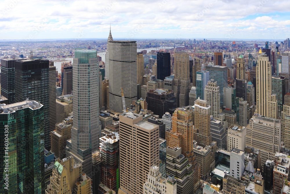 View of skyline in Midtown Manhattan