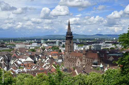 Stadtansicht mit Münster von Freiburg im Breisgau