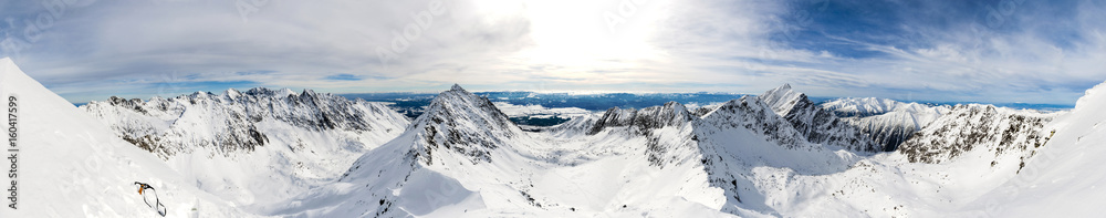Mountain panorama - The valleys are separated by mountains.