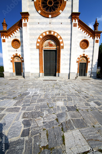  church    the mercallo  old   closed brick  sidewalk italy  lombardy photo