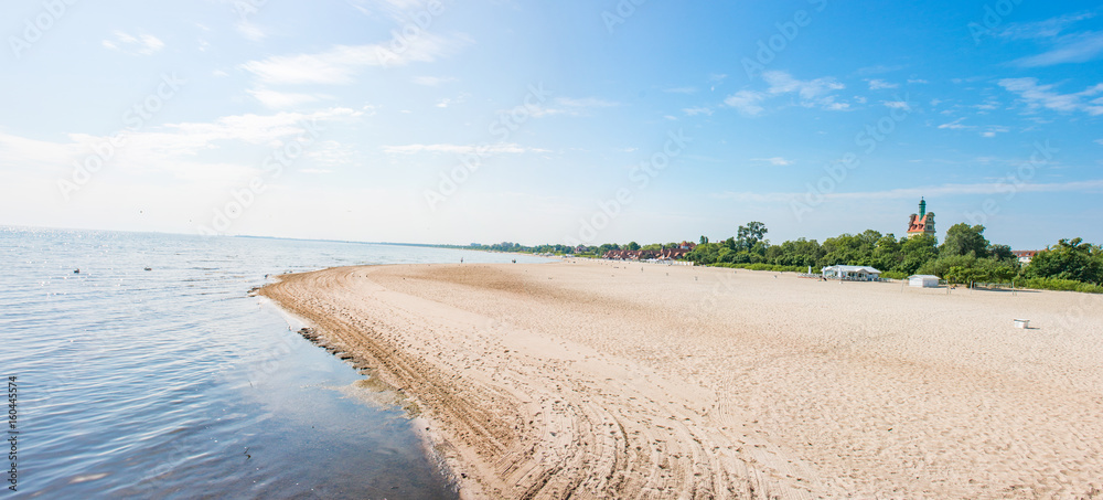 Obraz premium Strand Panorama vom Pier in Sopot (Molo w Sopocie ) Gdynia (Gdingen) pomorskie (Pommern) Polska (Polen)