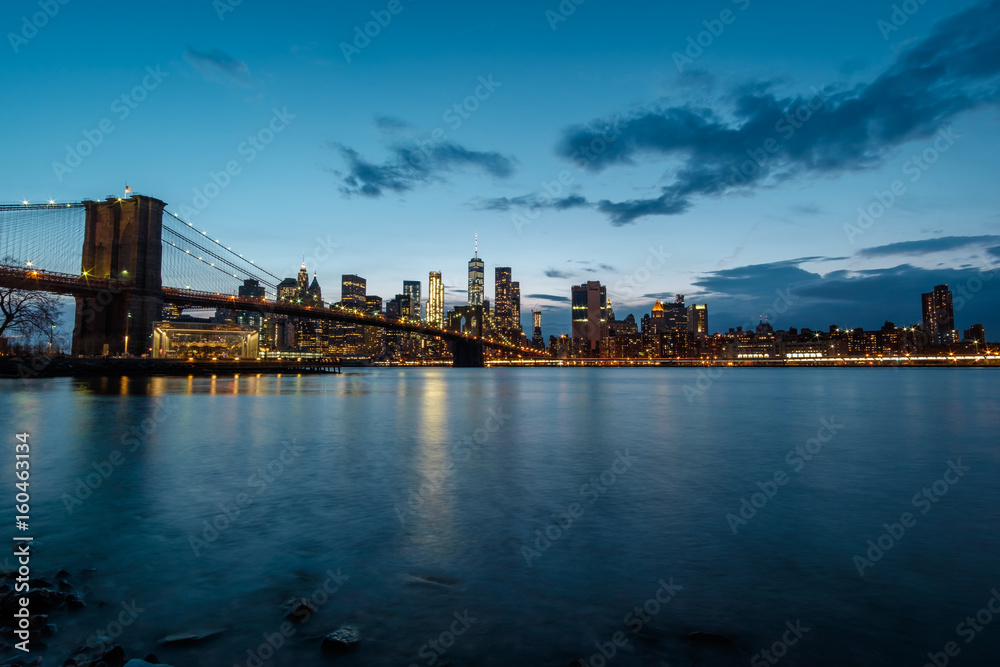 Brooklyn Bridge and Manhattan Skyline at night
