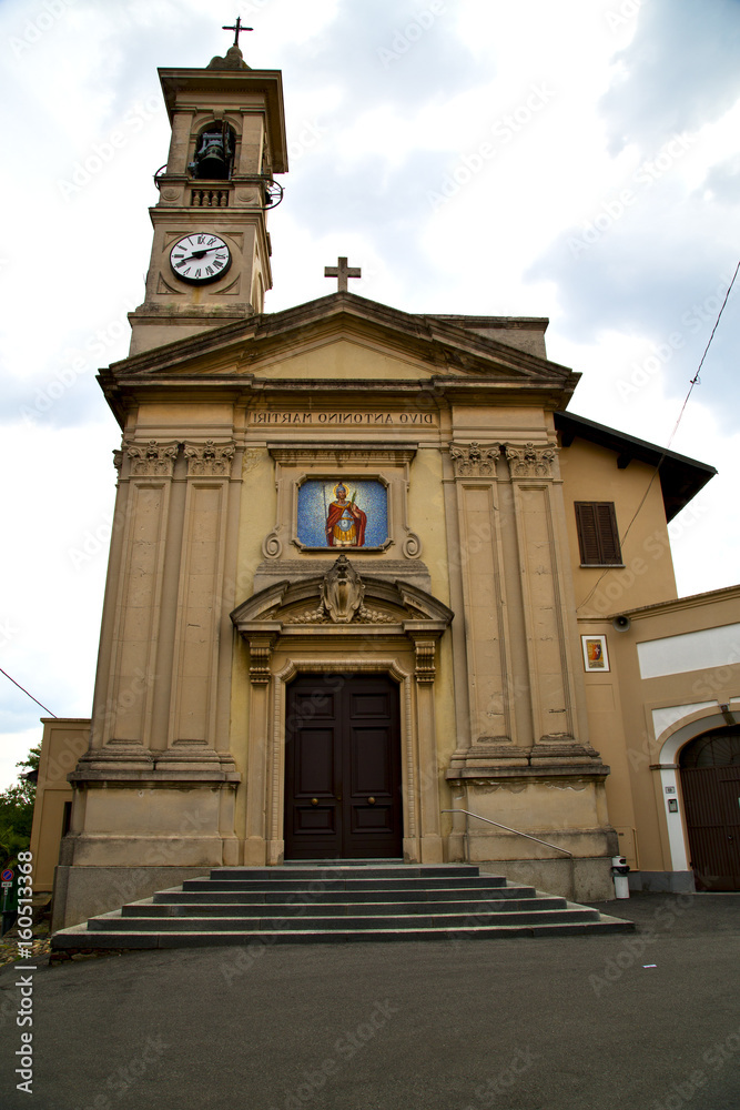church caiello italy the  window  clock   bell tower