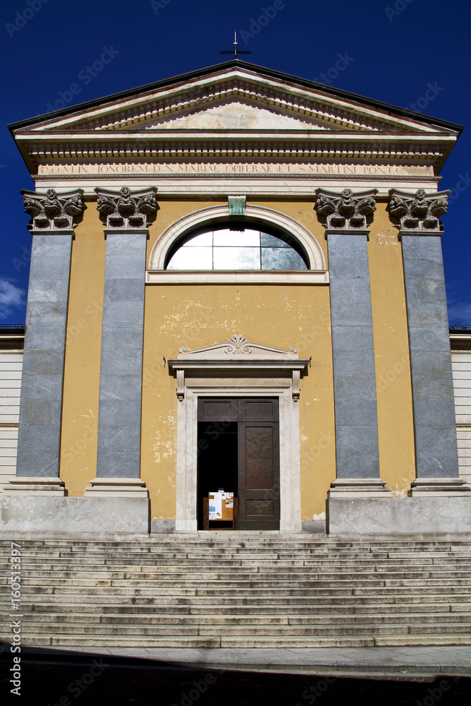 church carnago  italy  old wall terrace