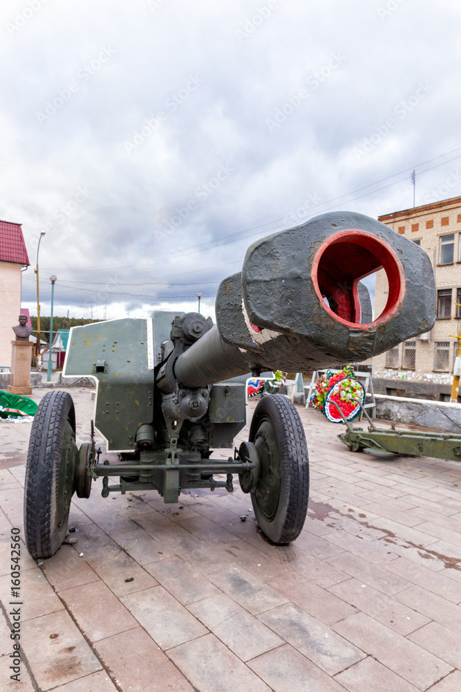 Old cannon from World War II.