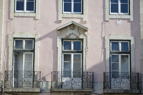 Historische Balkone in Lissabon