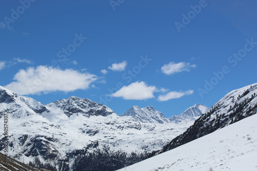 Montañas nevadas