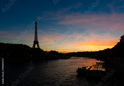 Beautiful lovely sunset in Paris, France © Photoworld