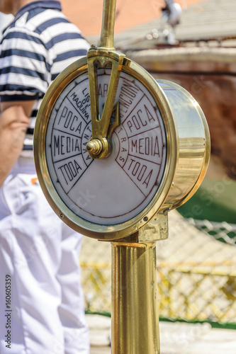 Old speed indicator of a sailboat