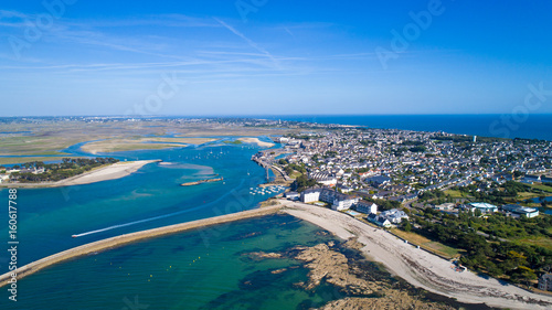 Photo aérienne de la rade et du centre ville du Croisic, en Loire Atlantique