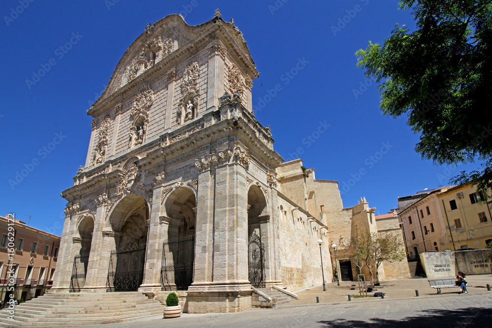 la facciata barocca del Duomo di Sassari