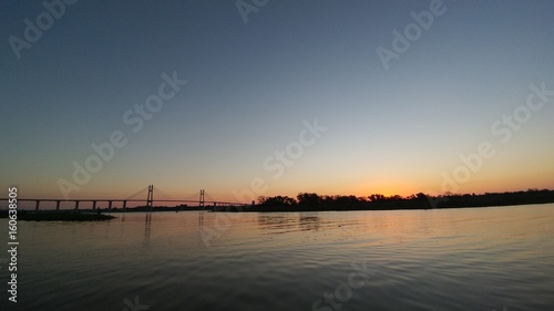 atardecer sobre el Rio Parana, Argentina