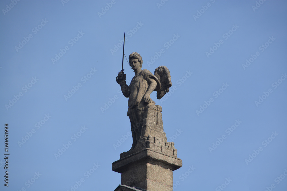 Fototapeta premium estatua de un ángel 