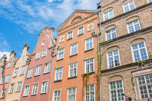 Häuserfassaden auf der Piwna und Großes Zeughaus (Wielka Zbrojownia) Gdańsk (Danzig) pomorskie (Pommern) Polska (Polen)