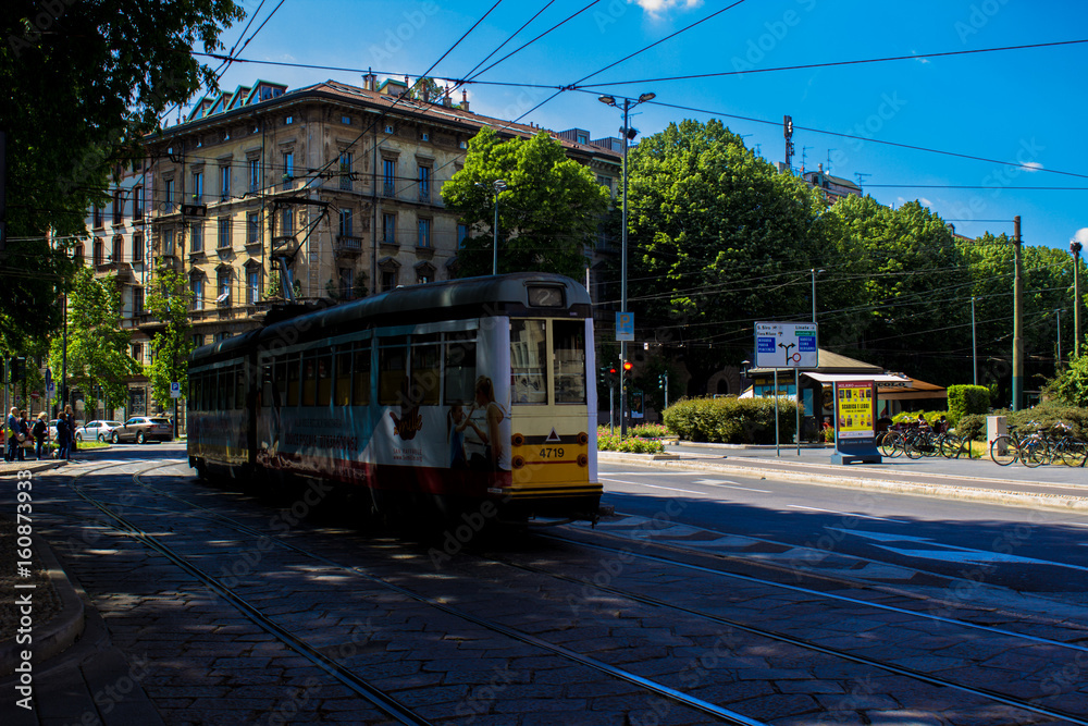 Fototapeta premium Per le vie di Milano