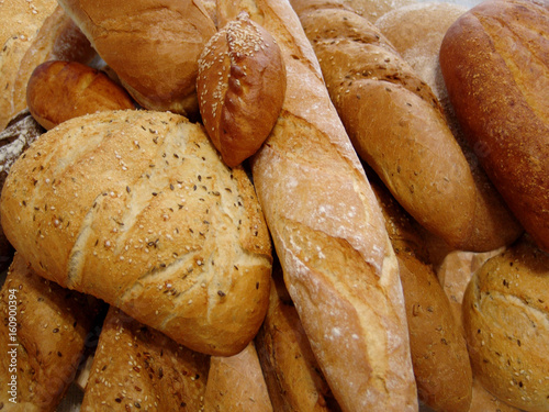 bread, food, bakery, wheat, loaf, background, brown, whole, healthy, fresh, bun, meal, flour, grain, rye, breakfast, closeup, crust, baguette, french, natural, dough, nutrition, bake, product, oat, or