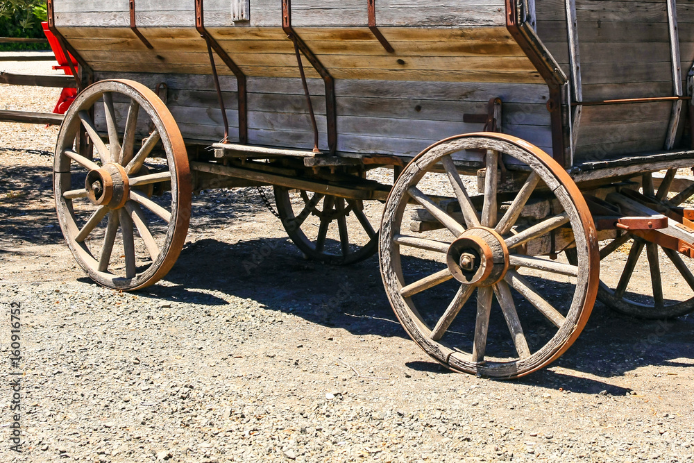  Close up of old wooden wagon in Los Olivos, CA, USA