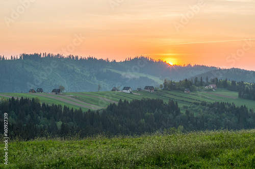 Fototapeta Naklejka Na Ścianę i Meble -  Moments before sunrise in Carpathian mountains, spring, Poland