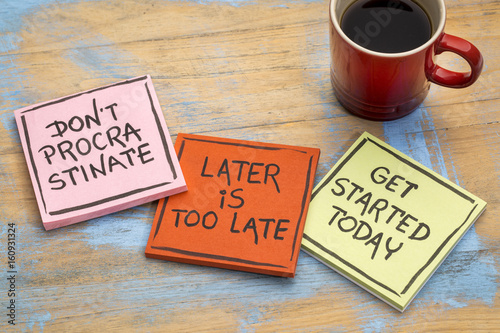 fighting procrastination - set of motivational notes photo