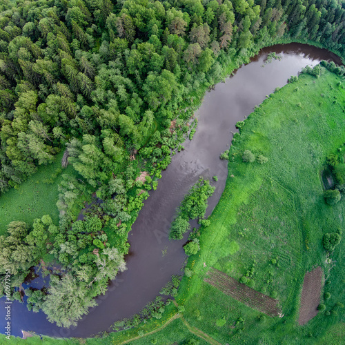 Foto Steep bend of the river