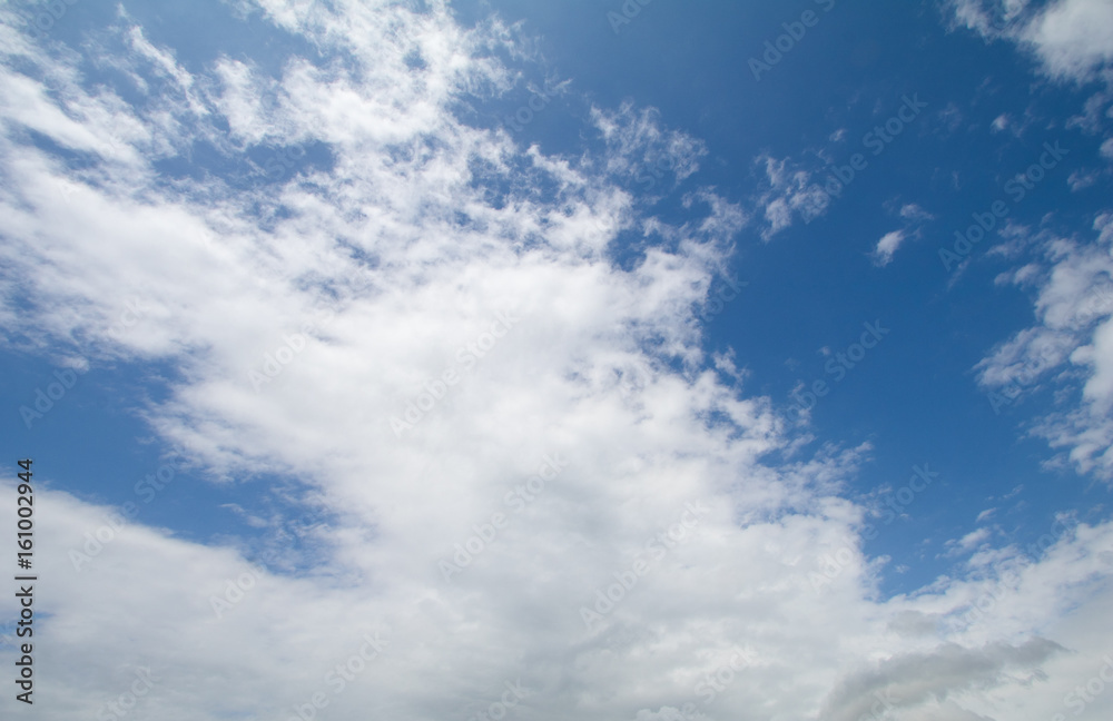 Obraz premium Clear blue sky background