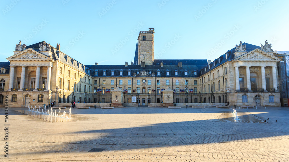 Liberation Square and the Palace of Dukes of Burgundy.
