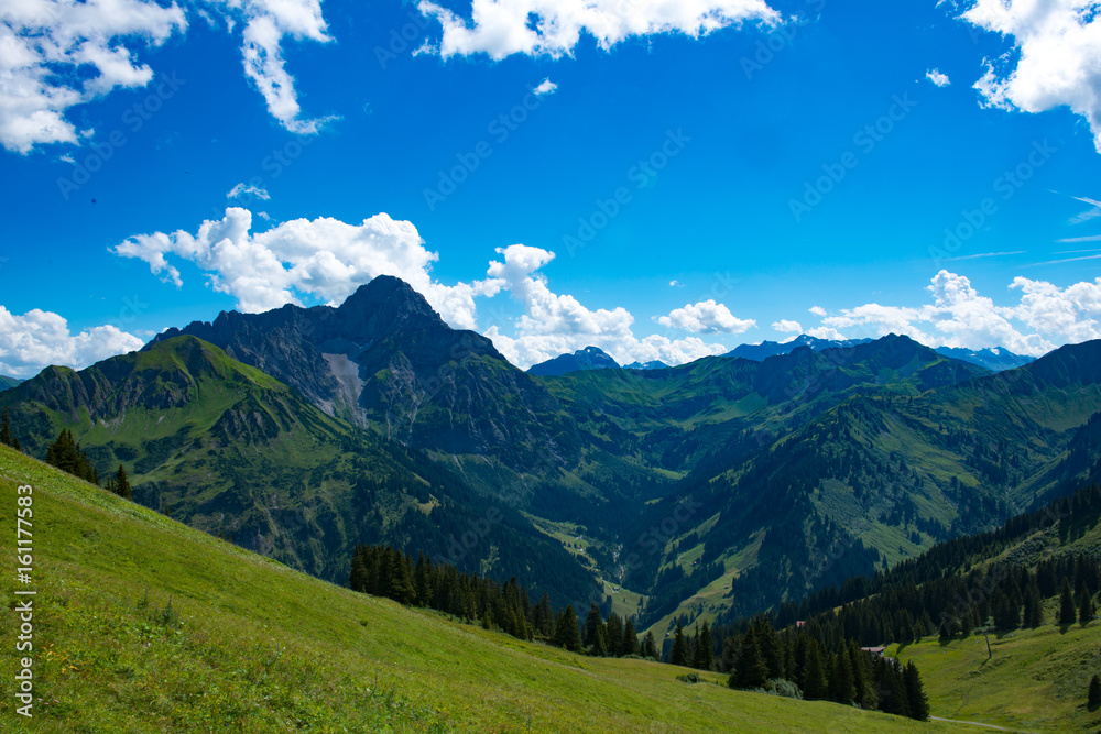 Blick vom Fellhorn in die Allgäuer Alpen