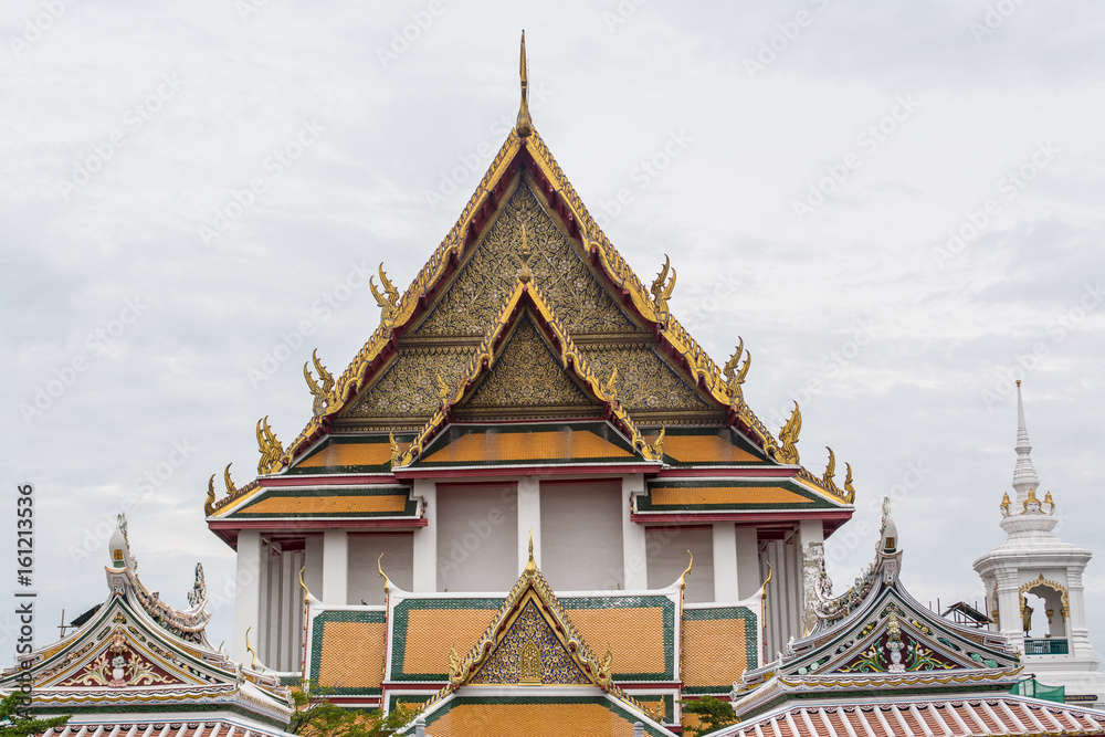 Naklejka premium Wat Kalayanamitr is a Buddhist temple in Bangkok, Thailand. The temple is located on the Thonburi bank of the Chao Phraya River.