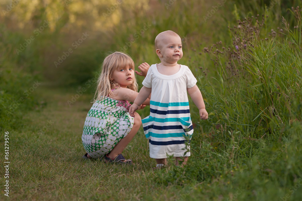 Fototapeta premium Sister portrait outside