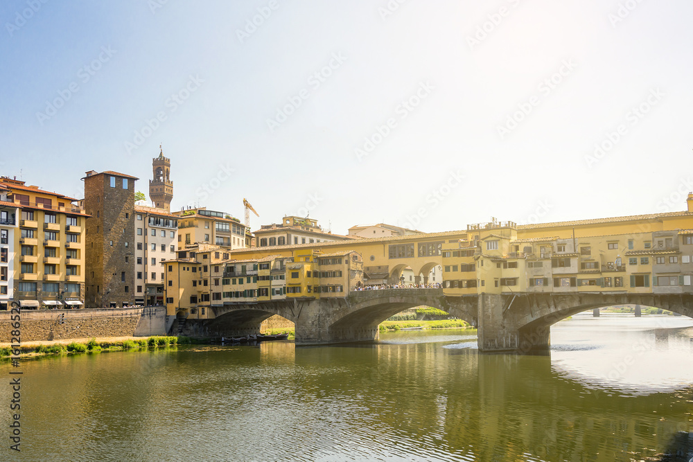 Naklejka premium Medieval stone bridge Ponte Vecchio