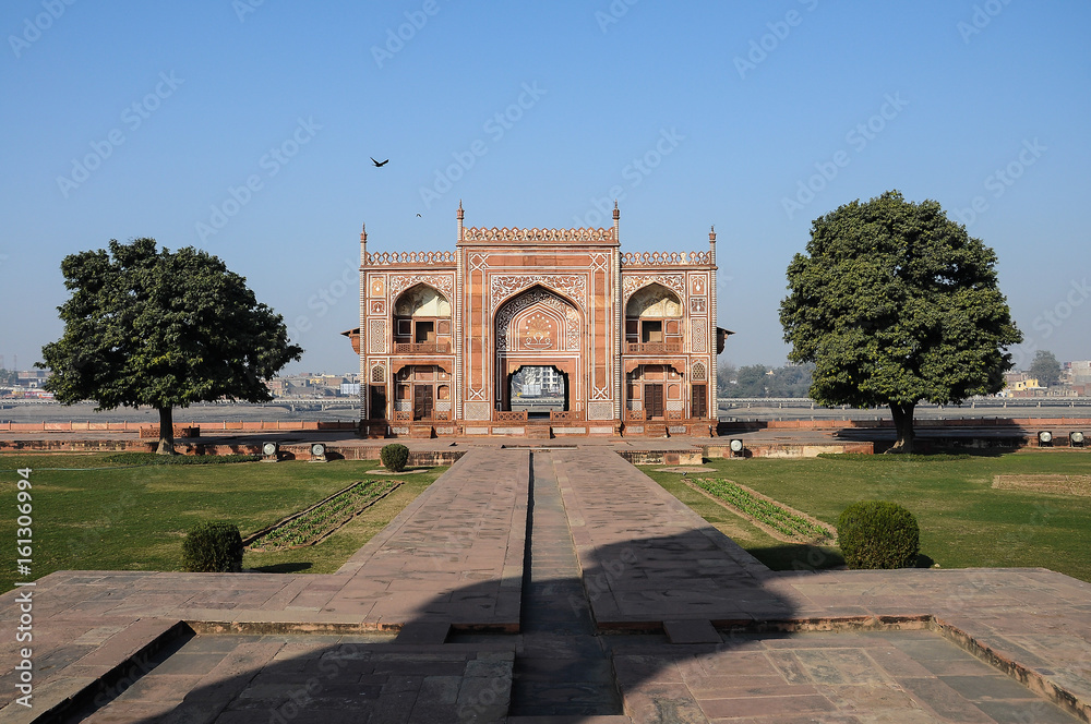 Fototapeta premium Indien - Uttar Pradesh - Agra - Itimad Ud Daula