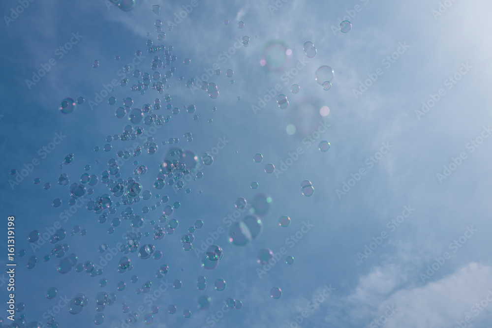 Seifenblasen am Himmel