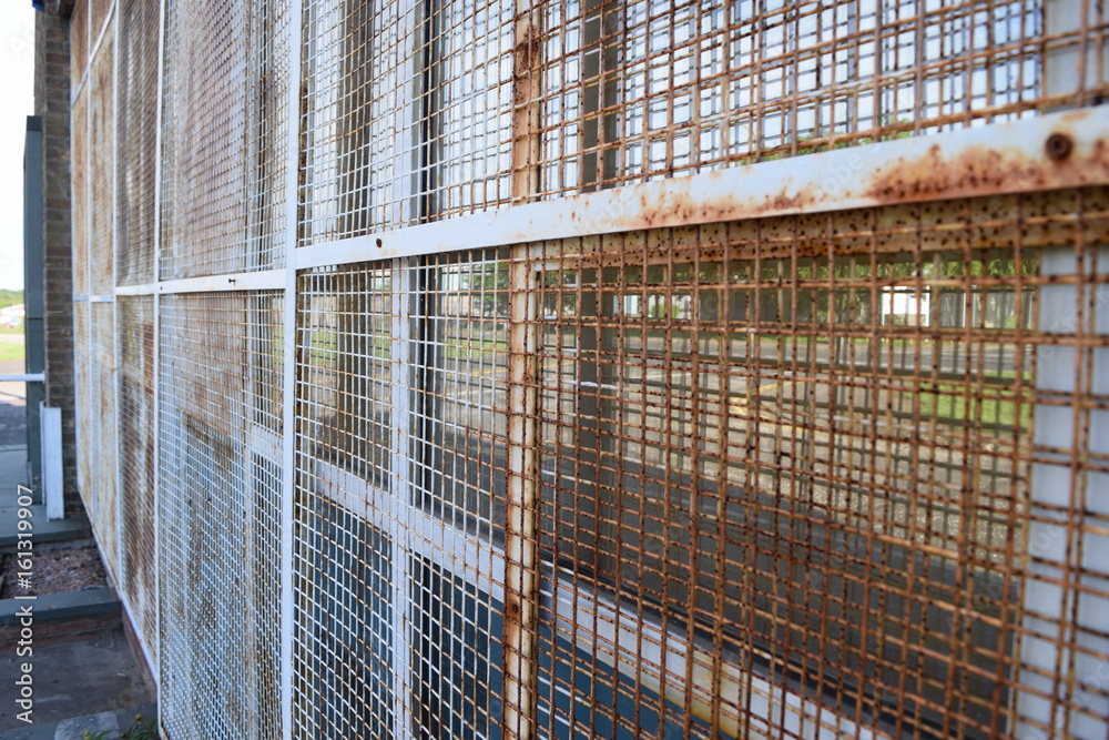 Obraz premium rusted window bars