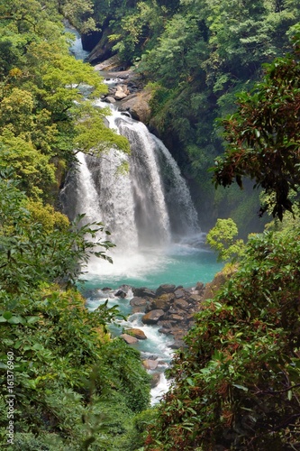 Was taken in Hsinchu of Taiwan,the stone and stream