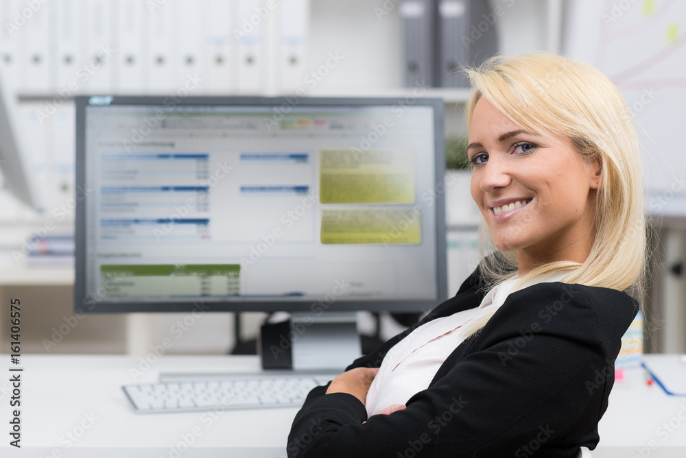 entspannte jungunternehmerin