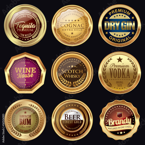 Set of drink badges. Golden luxury alcoholic drink icons.